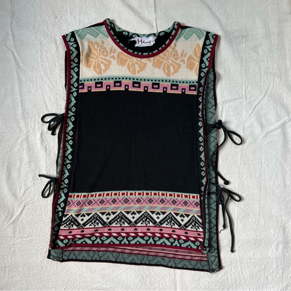 Vintage sweater vest with side ties